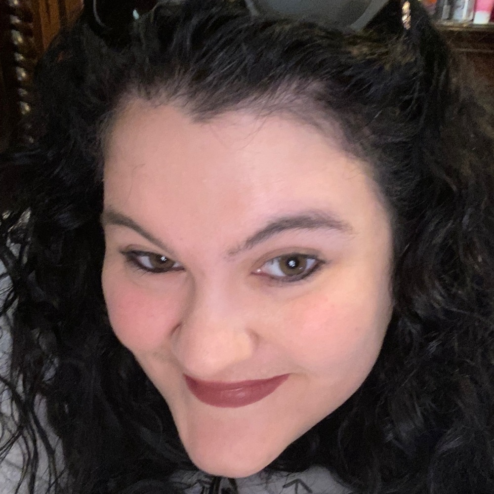 Meet your Posher, Cassie